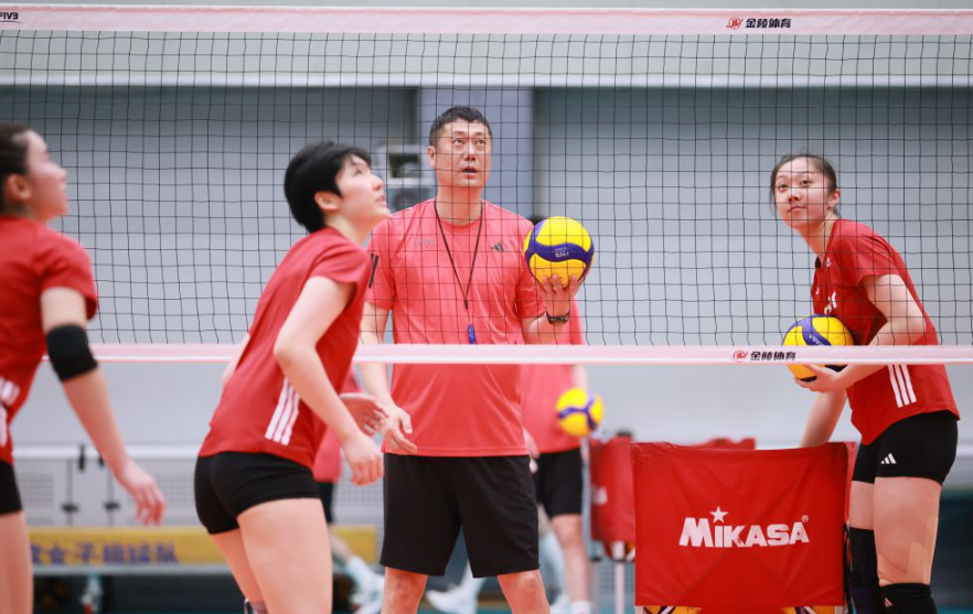 九游棋牌娱乐平台中的社交元素
